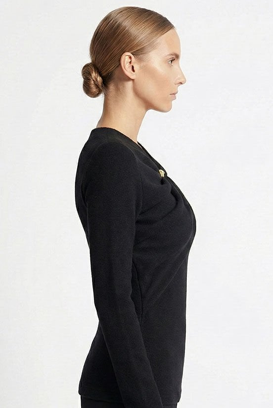 Siyah Toka Detaylı Bluz